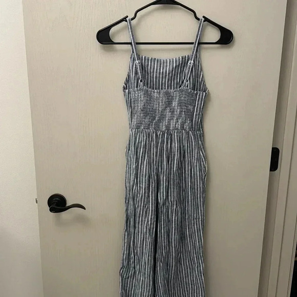 Old Navy Blue and White Striped Romper Jumpsuit Size XS w Pockets - Picture 5 of 7